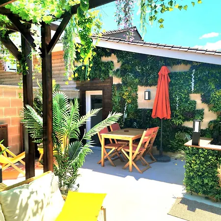 Apartman Oasis *